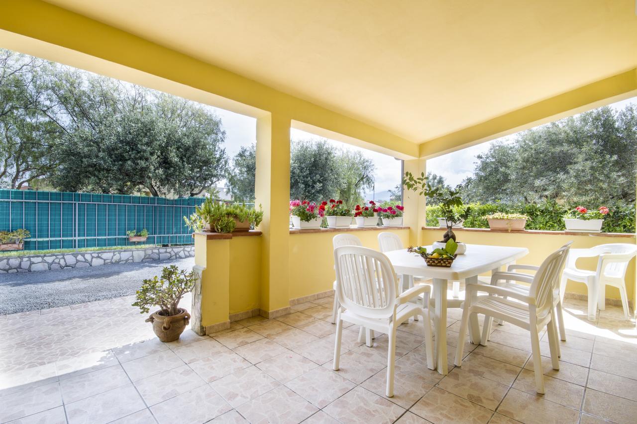 Case Vacanze Paradise Beach Vicino Cefalu Piscina Aperta Campofelice Di Roccella Luaran gambar